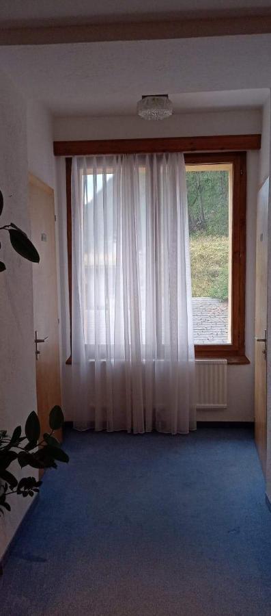 Garni Fluela Susch Hotel Kültér fotó