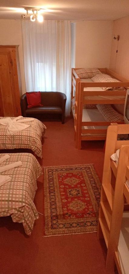 Garni Fluela Susch Hotel Kültér fotó