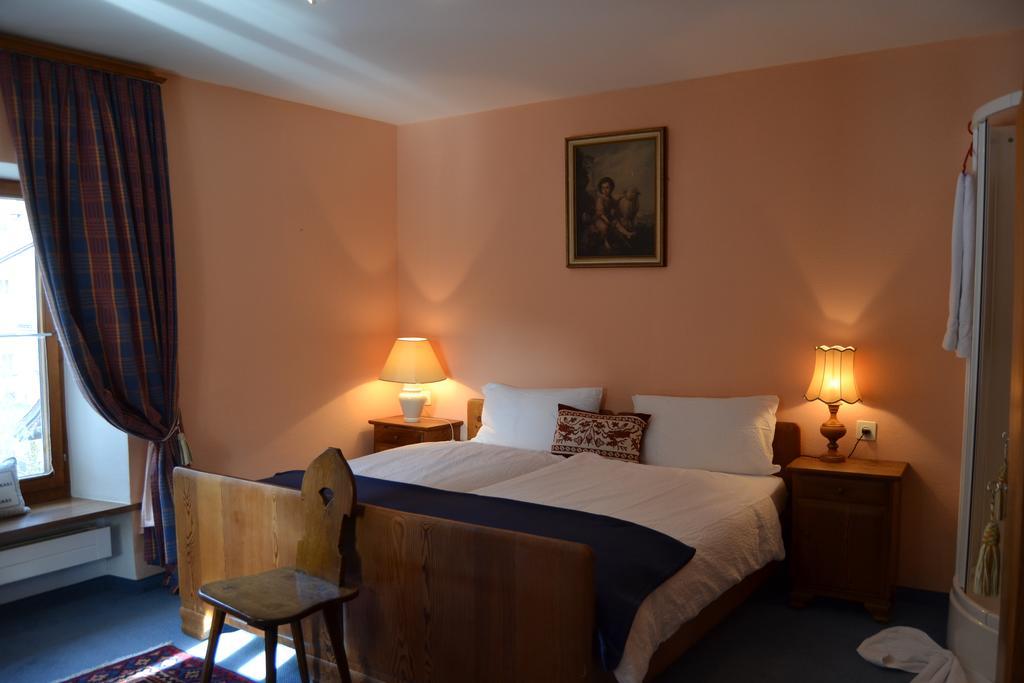 Garni Fluela Susch Hotel Szoba fotó